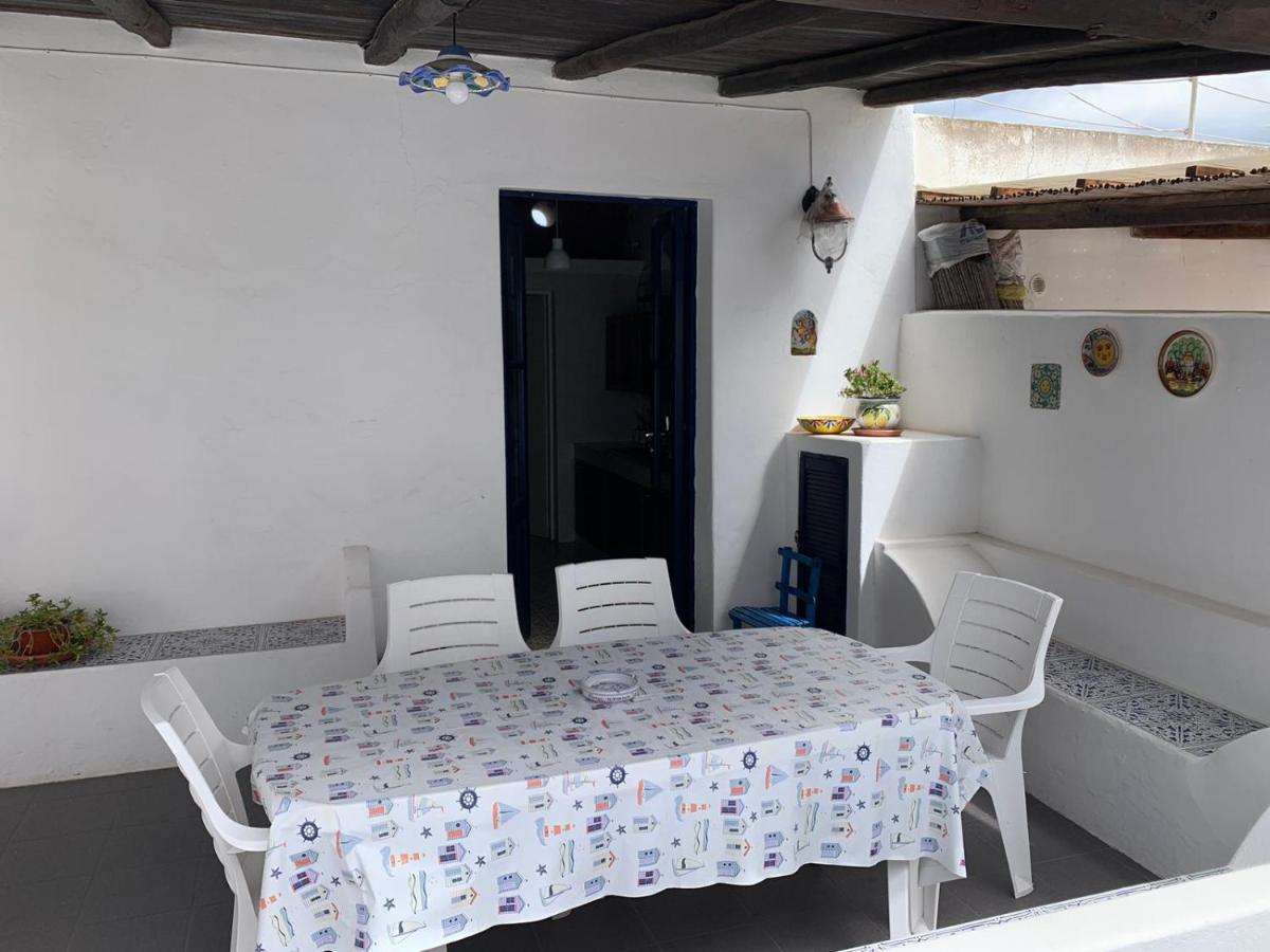 Casa Cristian Stromboli Apartman Kültér fotó